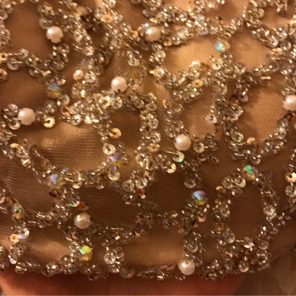 Elegant Beaded Gown with Floral Skirt - Picture 4 of 6